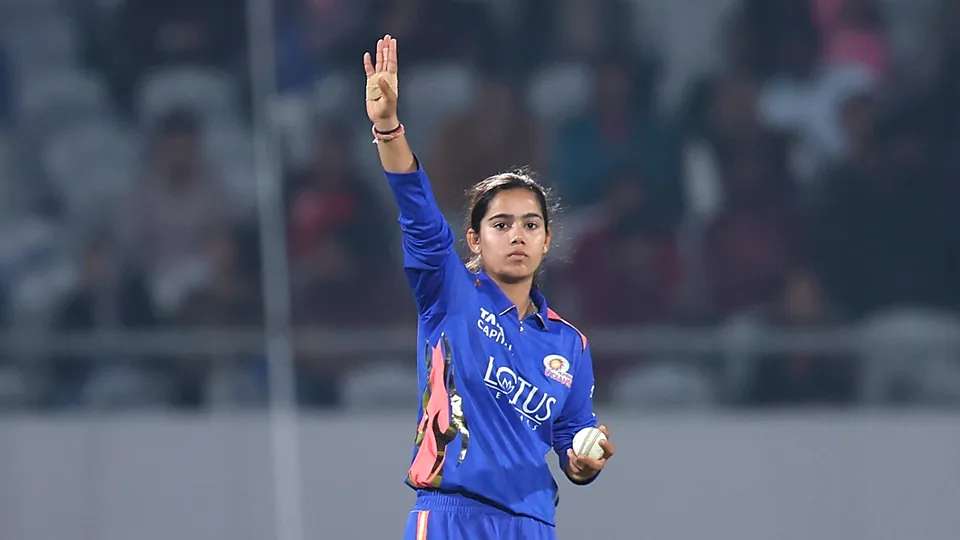 India’s Second-Innings Gambit & Vaishnavi Swap: Toss Math from Pune Desk
